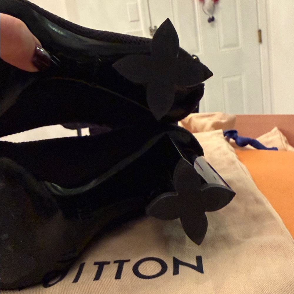 Louis Vuitton Black Heeled stretch Boots - Picture 7 of 8